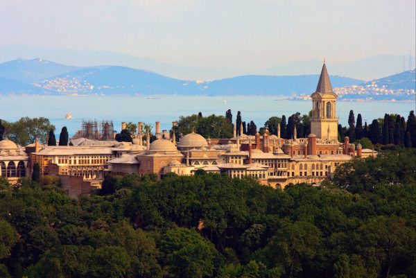 Entrada al Palacio de Topkapi sin colas